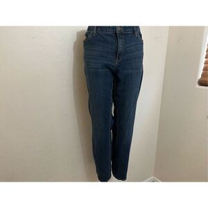 liz Claiborne woman jeans straight leg size 18 plus size straight leg item # 138